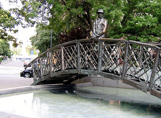 Будапешт, памятник Имре Надю (Nagy Imre)