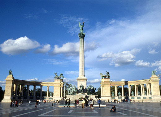 Будапешт, Площадь Героев