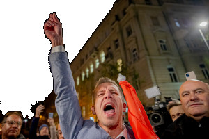 В Будапеште тысячи людей вышли на улицы и потребовали отставки Орбана