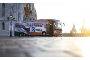 «Фидес» запускает “миллион рукопожатий”