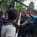 В драке с беженцами пострадали 20 венгерских полицейских